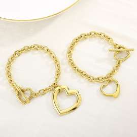 Fashionable ladies heart-shaped bracelet
