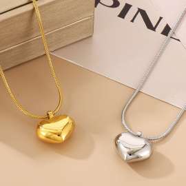 Personalized Love Hollow Pendant Stainless Steel Gold Snake Chain Necklace