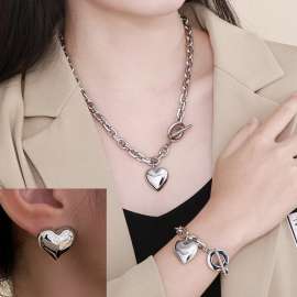 Steel Love Pendant O-Chain OT Buckle Internet Celebrity Hip Hop Peach Heart Stainless Steel Set